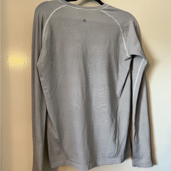 Lululemon Swiftly Tech Long Sleeve Crew - Picture 1 of 2